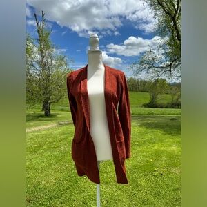Sweater with pockets